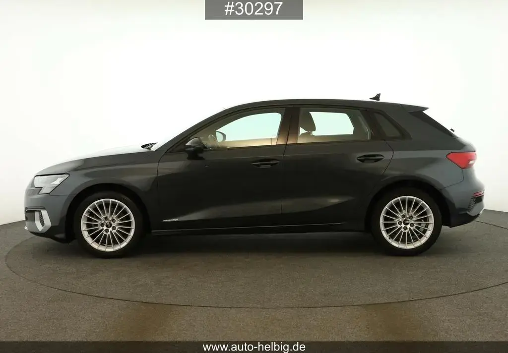 Main__Slider__Photo:Audi A3 Sportback 35 TFSI advanced #Virtual#PDC#App# 03/2022-1