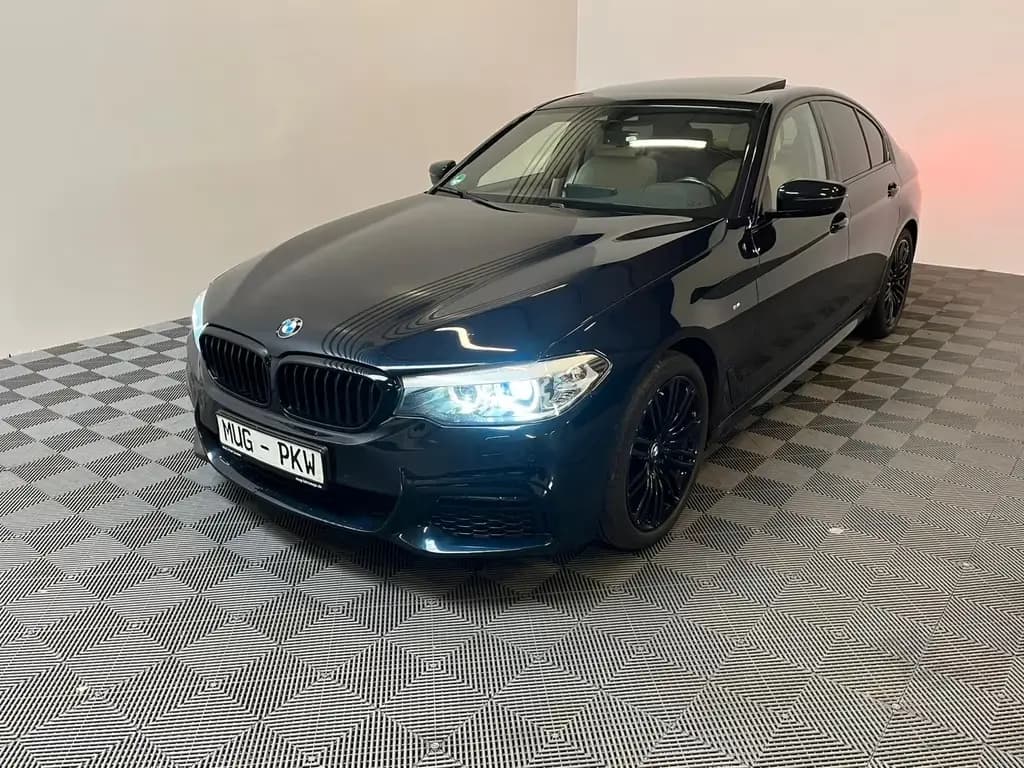 Main__Slider__Photo:BMW 5 Series 01/2020-0