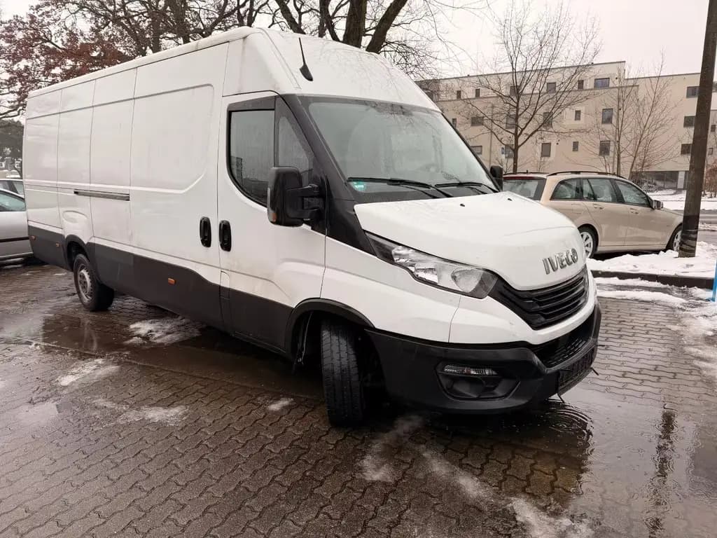 Main__Slider__Photo:Iveco Other Daily Kasten HKa 35 S ... V Radstand 4100 07/2023-0