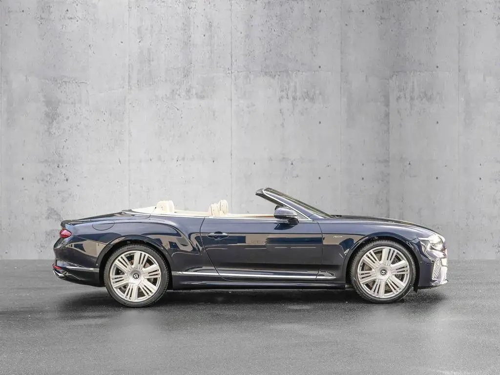 Main__Slider__Photo:Bentley Continental GTC Azure Welcome Lamps, Bang & Oluf null-1
