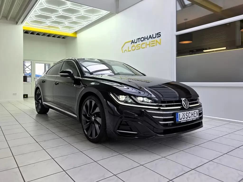 Main__Slider__Photo:Volkswagen Arteon R-Line 4Motion Pano Standheizung H&K 10/2021-0