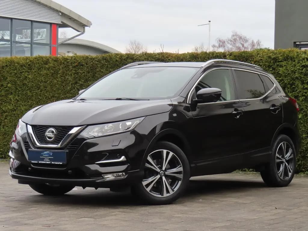 Main__Slider__Photo:Nissan Qashqai N-Connecta *Aut./Panorama/360° Kamera* 12/2018-0