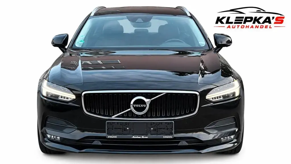 Main__Slider__Photo:Volvo V90 Kombi Momentum 02/2019-1
