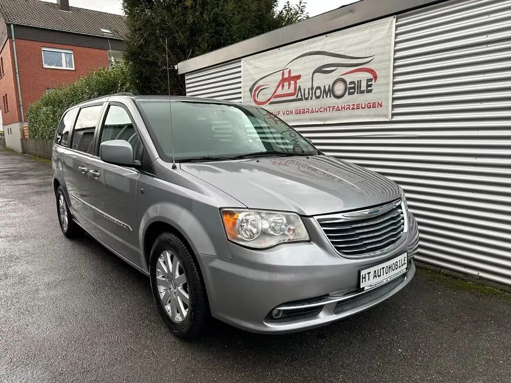 Main__Slider__Photo:Chrysler Grand Voyager 3.6Aut.LPG LEDER/SHZ/KLIMAA/7-SITZ 01/2014-0
