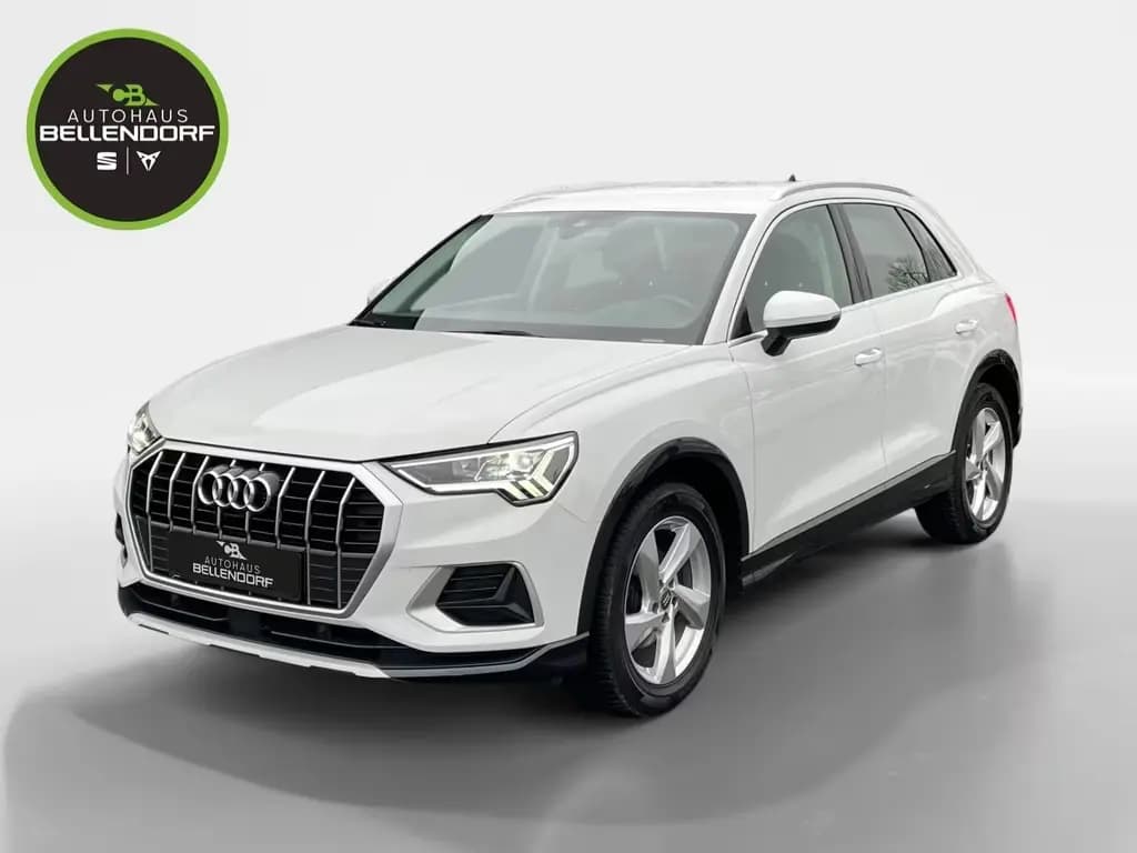 Main__Slider__Photo:Audi Q3 35 1.5 TFSI S tronic advanced Tempomat SHZ LE 12/2018-0