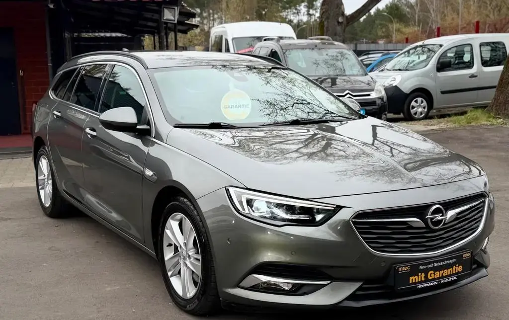 Main__Slider__Photo:Opel Insignia B Sports Tourer Edition,Zahnriemen Neu 01/2018-1