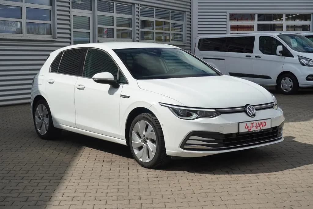 Main__Slider__Photo:Volkswagen Golf VIII Style 1.5 eTSI DSG LED Navi ACC Kamera 02/2021-0