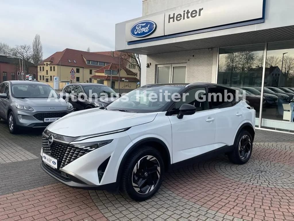 Main__Slider__Photo:Nissan Qashqai 1.3 MHEV N-Connecta / 360°+HUD 06/2025-0