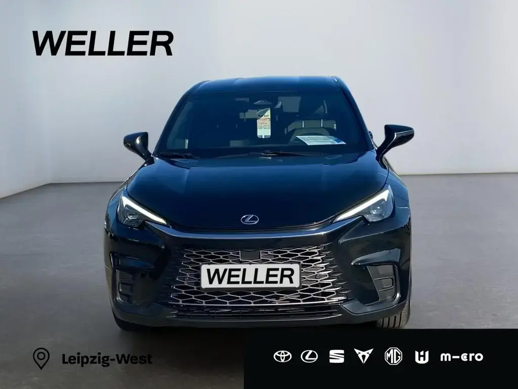 Main__Slider__Photo:Lexus LBX 1,5 l, 136 PS CVT 4x2 5-Türer ELEGANT BLACK null-1