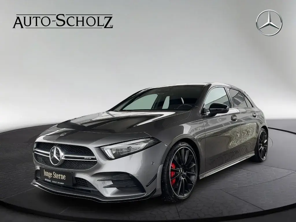 Main__Slider__Photo:Mercedes-Benz A 35 AMG AMG A 35 4M +AMG-NIGHT+MULTIB+KAM+FLA-PLUS+AMBI+ 07/2021-1