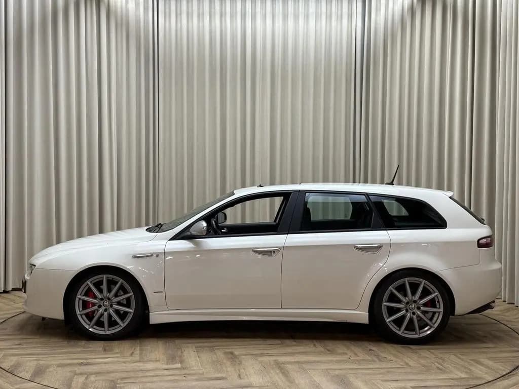 Main__Slider__Photo:Alfa Romeo 159 159 Sportwagon 1.7 T TI / Nw. APK *Schuifda 09/2009-0