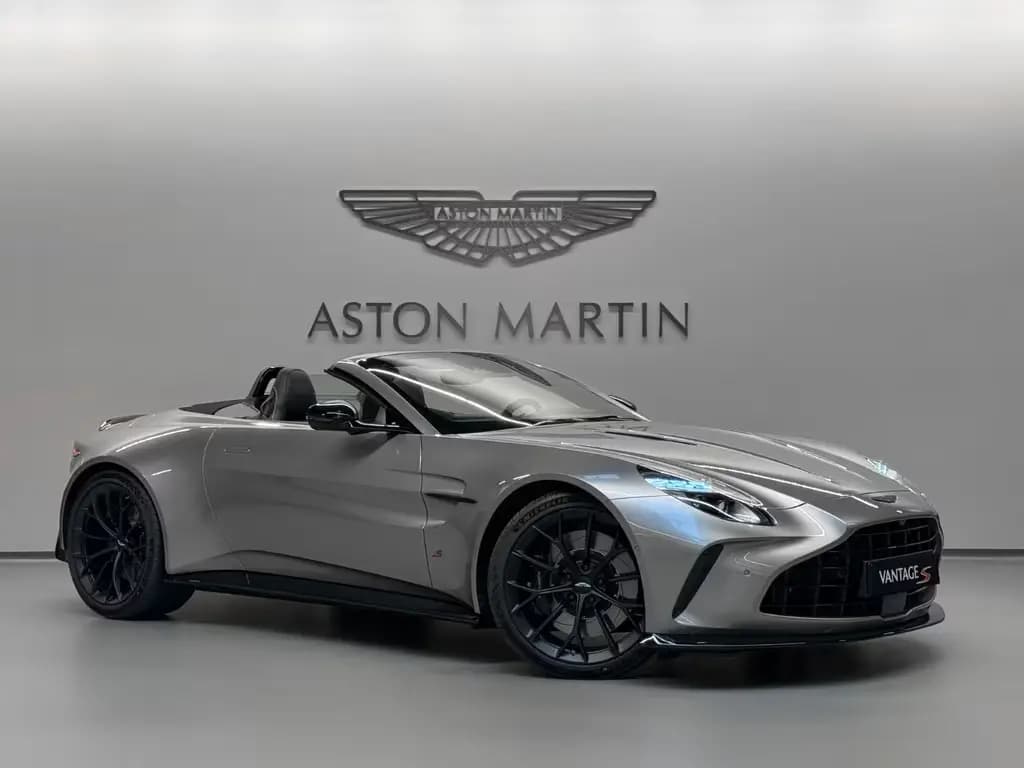 Main__Slider__Photo:Aston Martin V8 Vantage NEW Vantage S Roadster | MODELYEAR 2026 null-0