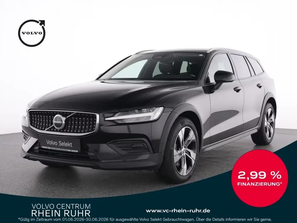 Main__Slider__Photo:Volvo V60 Cross Country B4 AWD Plus+WINTERPAK+RFK+ 01/2024-0