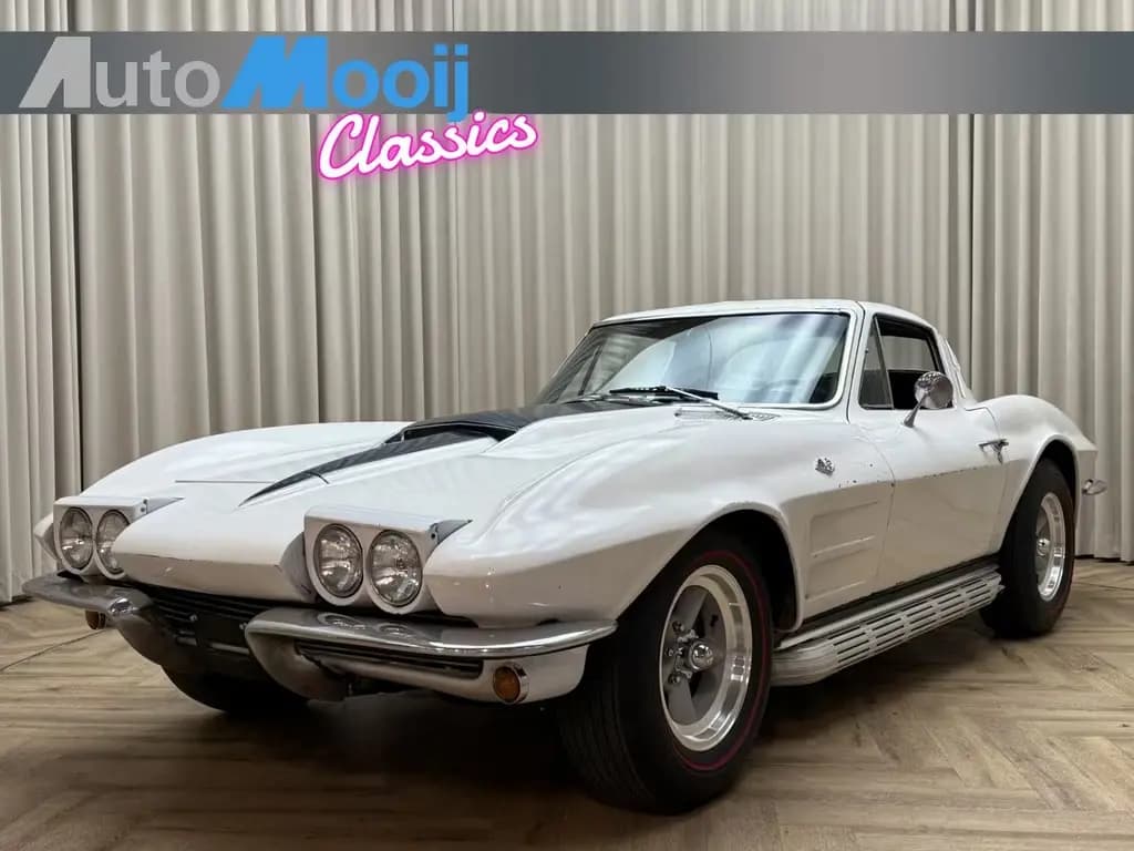 Main__Slider__Photo:Chevrolet Corvette C2 EU REGISTERED / Coupé / 327 Cu V8 / 07/1964-0