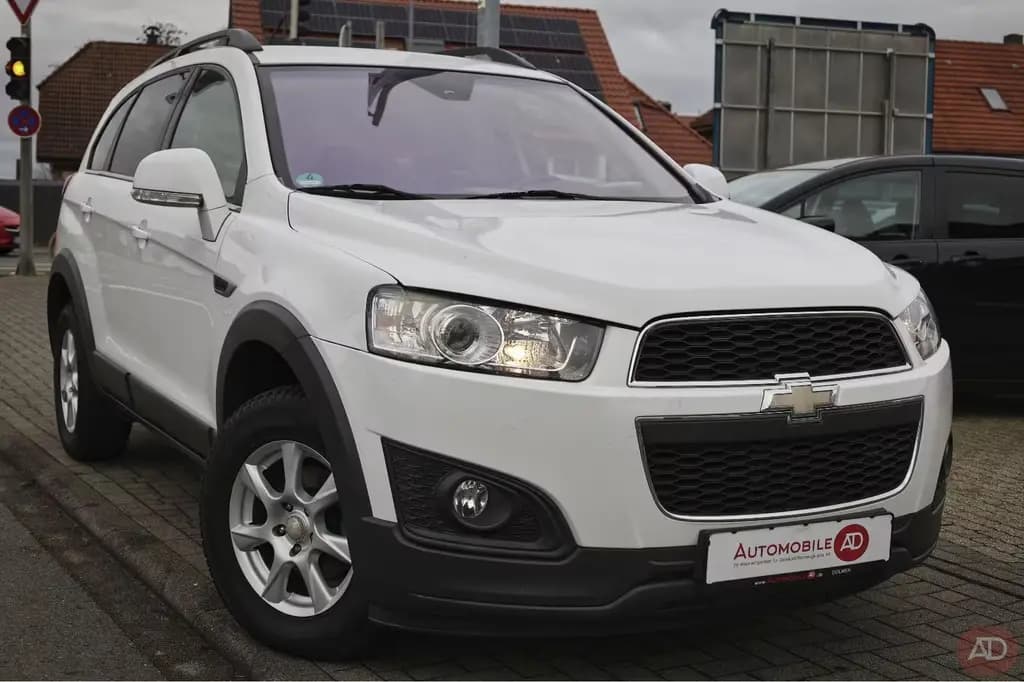 Main__Slider__Photo:Chevrolet Captiva 2.2 D LT 2WD *7-Sitze*Leder* 01/2014-0