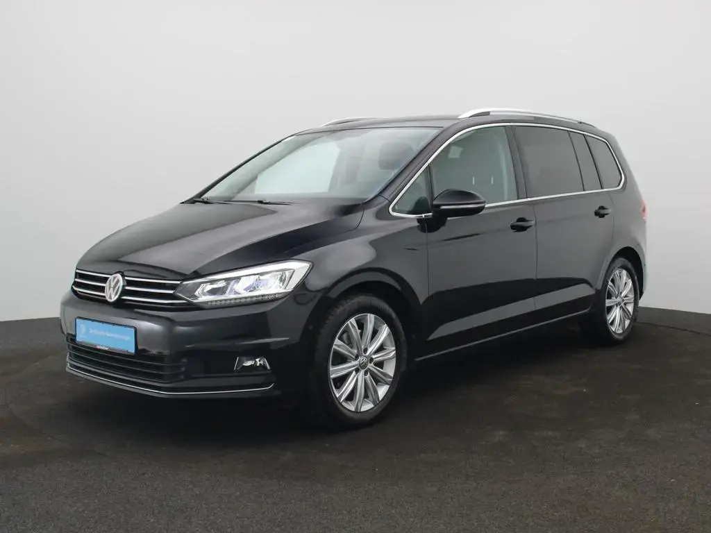 Main__Slider__Photo:Volkswagen Touran Highline 1.4TSI DSG/ Pano, Navi, LED, ACC 08/2018-1