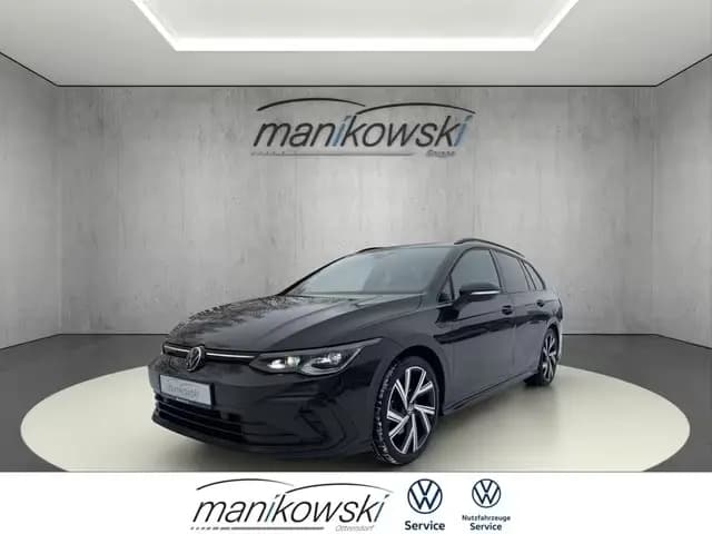Main__Slider__Photo:Volkswagen Golf Variant VIII R-Line 2.0TSI BlackStyle Stand 10/2022-0