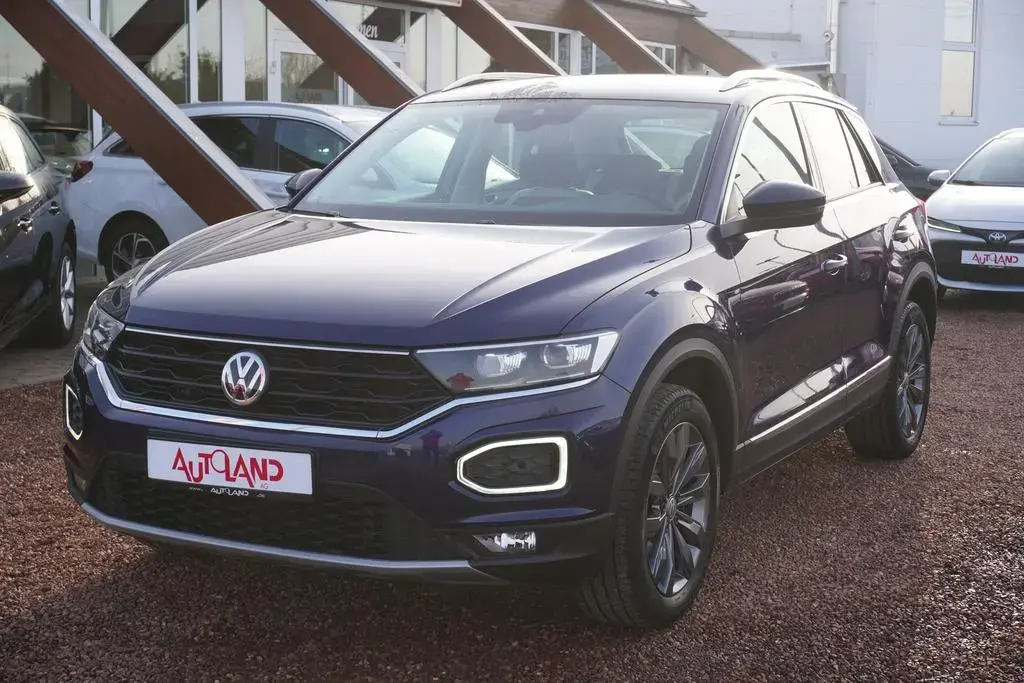 Main__Slider__Photo:Volkswagen T-Roc 1.5 TSI Sport LED Klimaaut. el. Heckklappe 06/2020-1