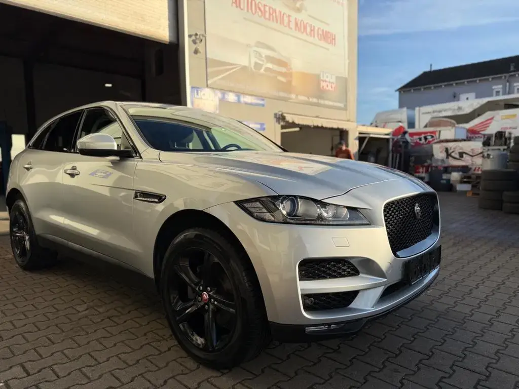 Main__Slider__Photo:Jaguar F-Pace F-PACE Pure Garantie Finan 07/2016-1