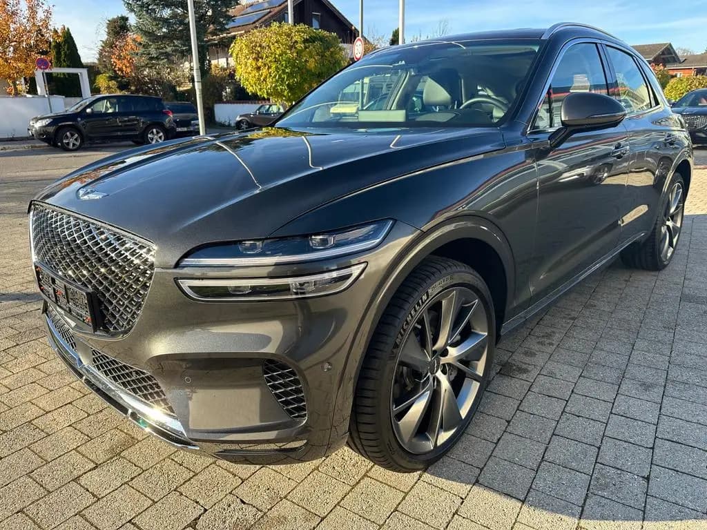 Main__Slider__Photo:Genesis GV70 Luxury 4WD 03/2025-0