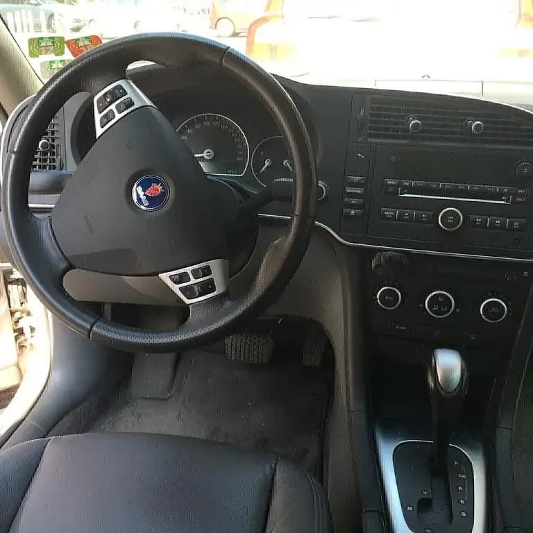 Main__Slider__Photo:Saab 9-3 SportHatch 1.9 TiD 16V DPF Vector AUTOM 07/2007-1