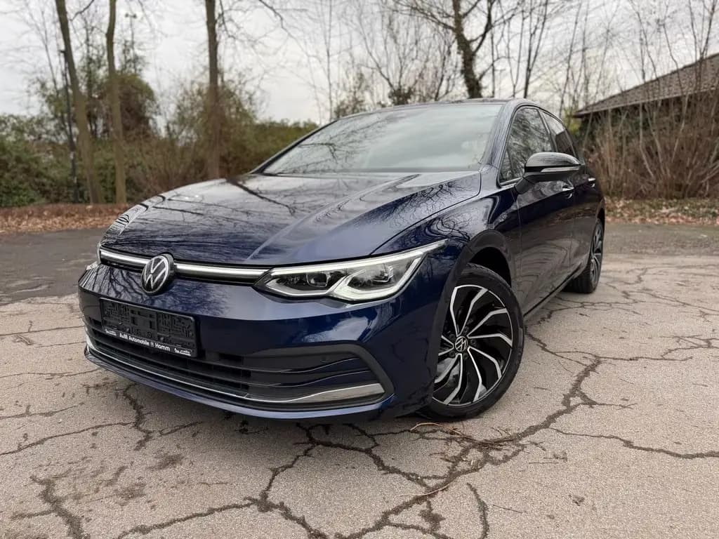 Main__Slider__Photo:Volkswagen Golf VIII Lim.Active eTSI*DSG/Digital/Sondermode 09/2021-0