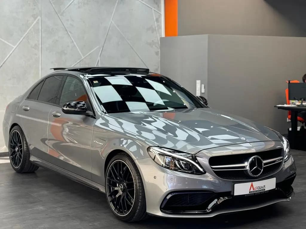 Main__Slider__Photo:Mercedes-Benz C-Class 63 AMG |PERFABGAS|NIGHTPAKET|KAM|PANO 03/2016-0
