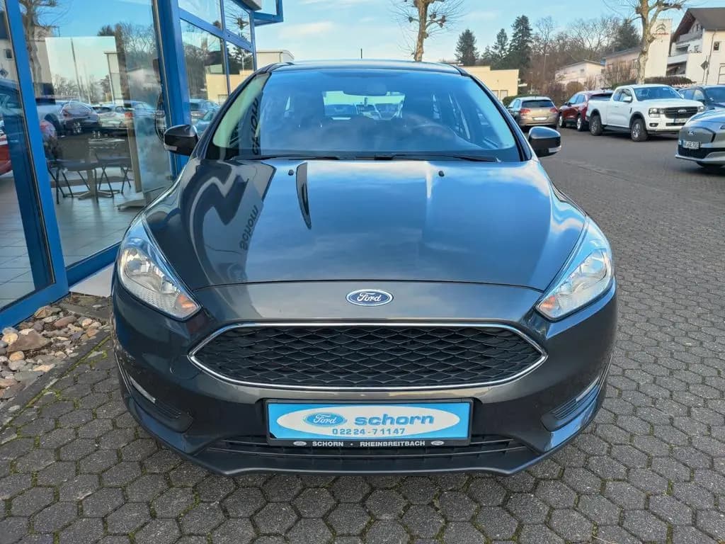 Main__Slider__Photo:Ford Focus Turnier Business 03/2018-0