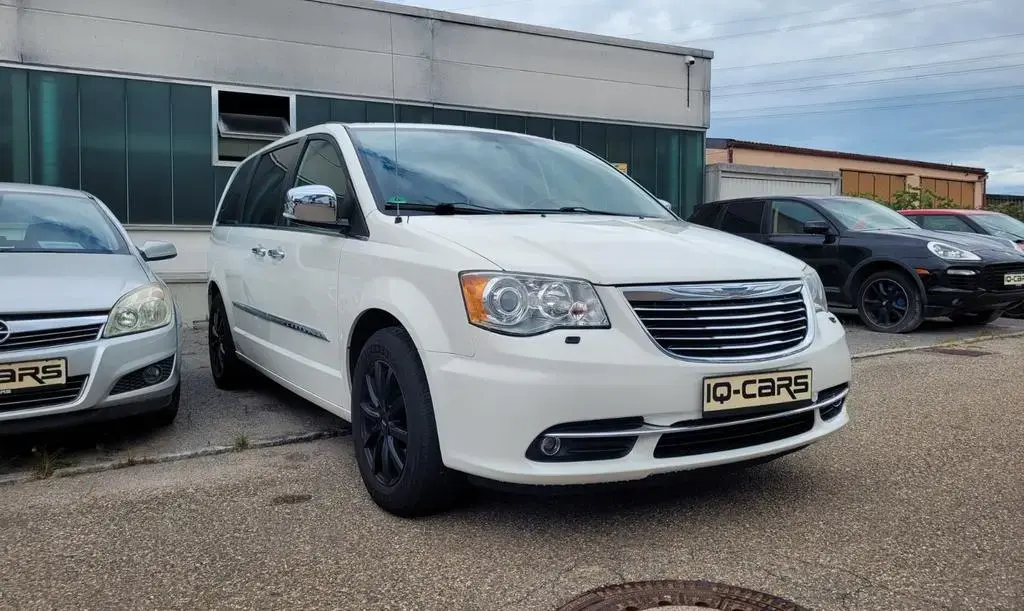 Main__Slider__Photo:Chrysler Grand Voyager*Town & Country*TÜV NEU*Service NEU 07/2012-1