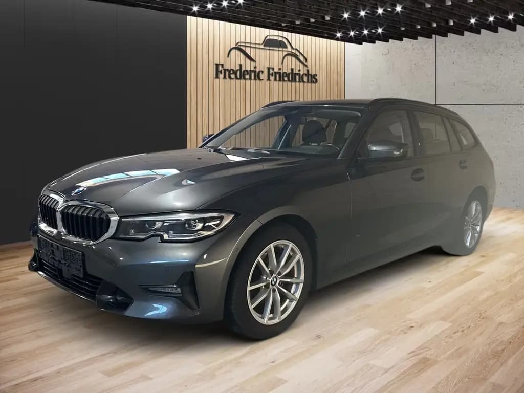 Main__Slider__Photo:BMW 320 3er Touring 320d xDrive Sport Line 06/2021-0