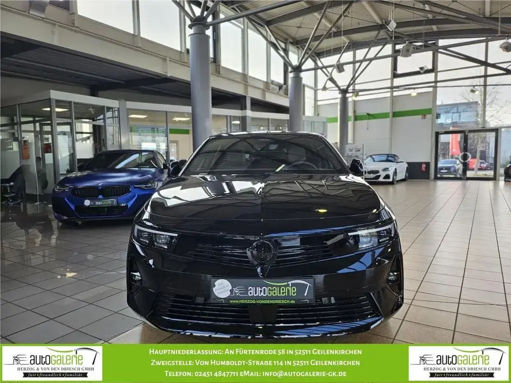 Main__Slider__Photo:Opel Astra Sports Tourer 1.5 D Automatik GS 11/2025-1