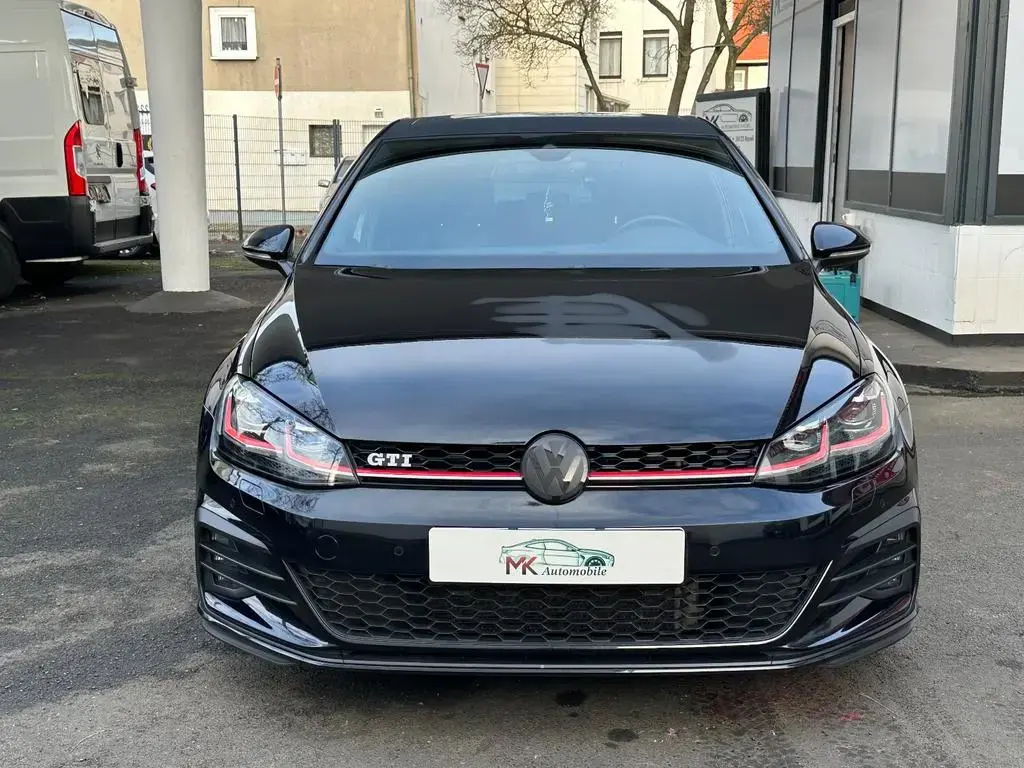 Main__Slider__Photo:Volkswagen Golf VII GTI Perform BMT/ Standhzng/AHK/Panorama 08/2018-1