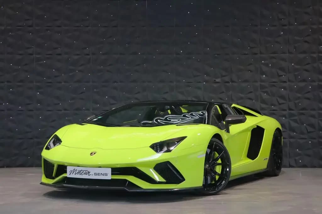 Main__Slider__Photo:Lamborghini Aventador S Roadster - Carbon - Style Pack 04/2018-0
