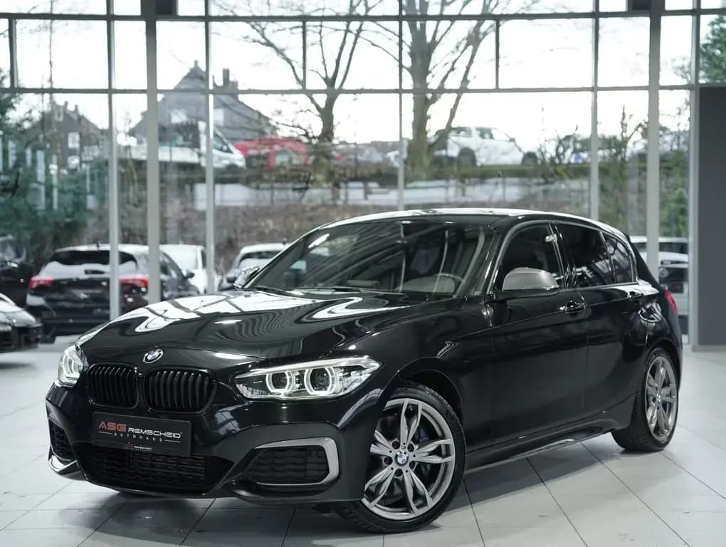 Main__Slider__Photo:BMW M135 xDrive *H&K *PDC *AHK *Business-Paket 05/2016-0