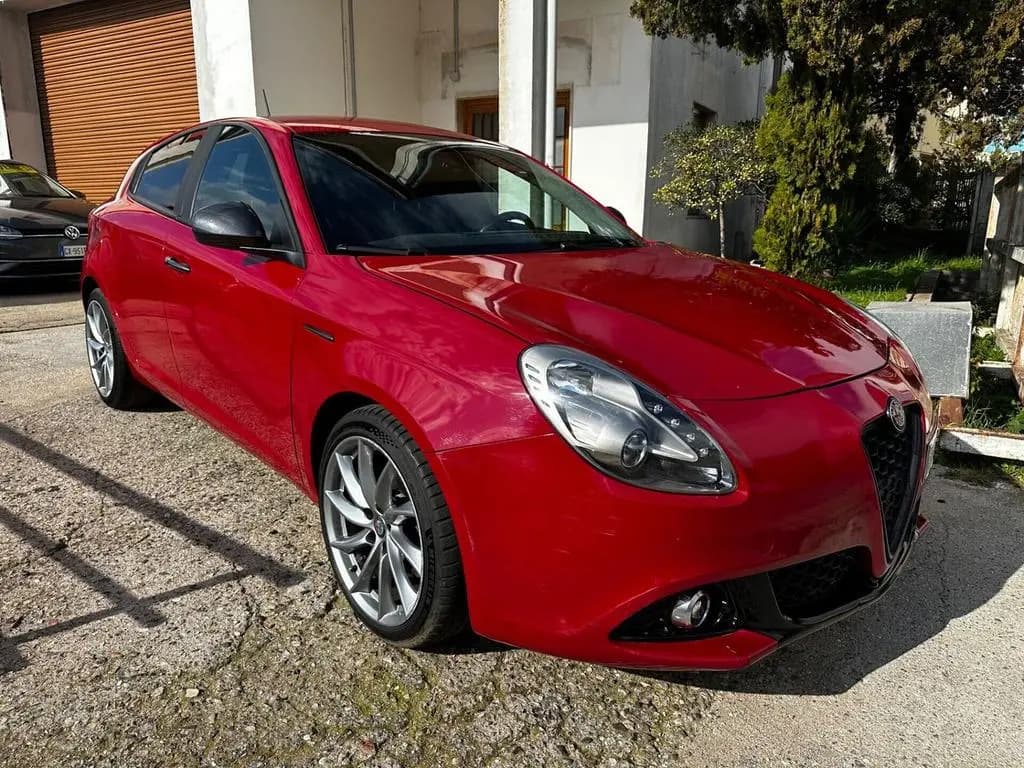 Main__Slider__Photo:Alfa Romeo Giulietta 1.6 JTDm 120 CV Super 11/2018-0