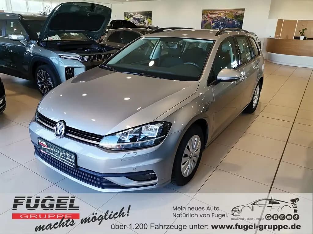 Main__Slider__Photo:Volkswagen Golf Variant 1.0 TSI Trendline Winter|SHZ|Klima 03/2019-0
