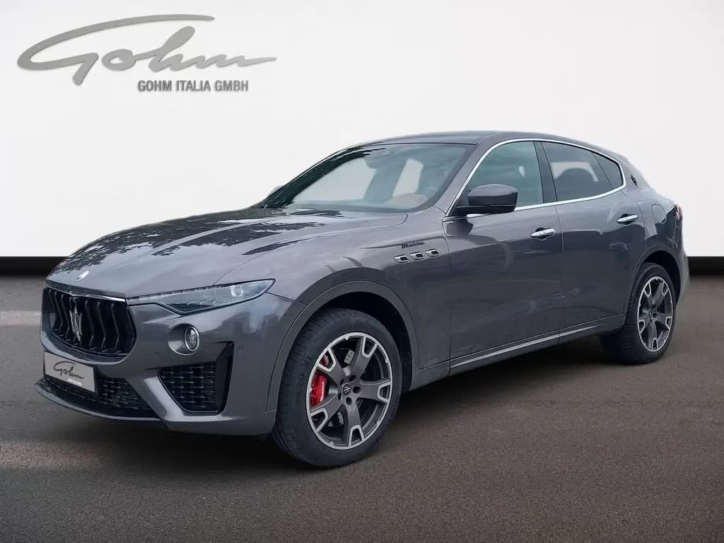 Main__Slider__Photo:Maserati Levante Modena 03/2022-0