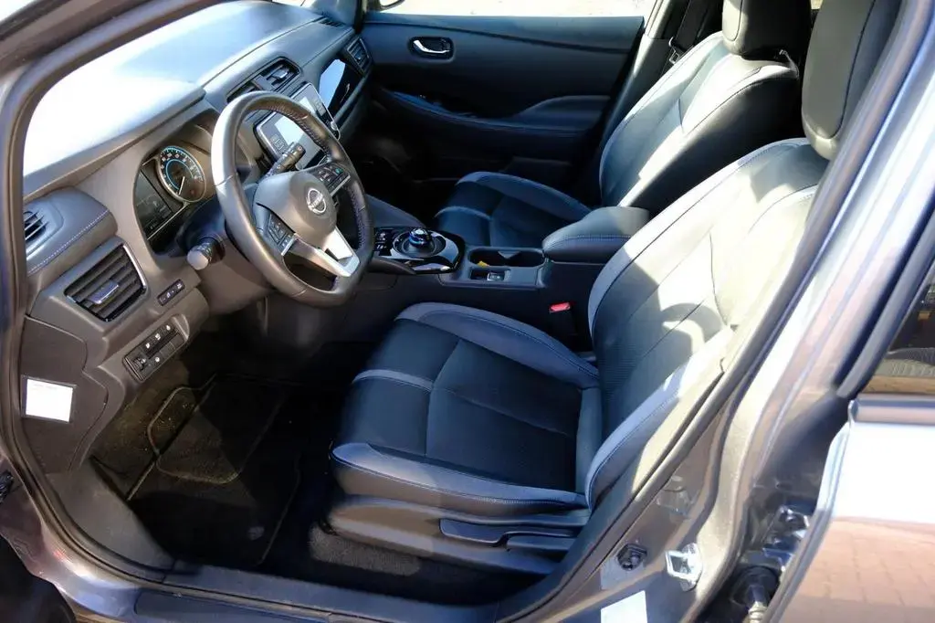 Main__Slider__Photo:Nissan Leaf Tekna 40 kWh Aut. Cam|Bose|Leder|DAB+|Carpl 05/2022-1