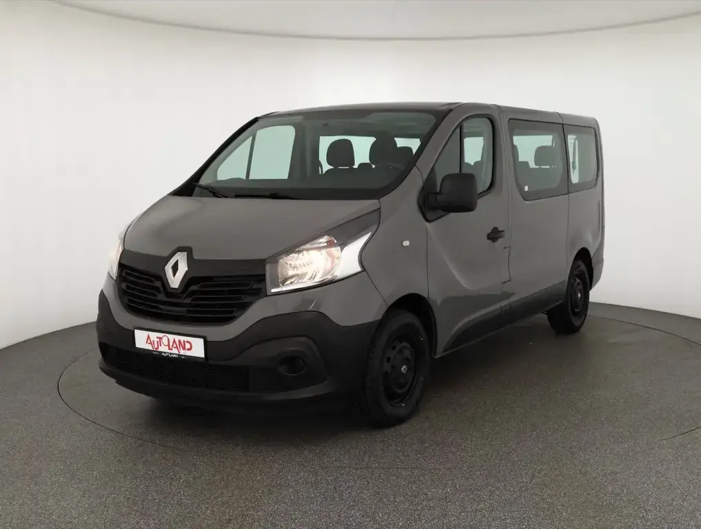 Main__Slider__Photo:Renault Trafic 1.6 dCi L1H1 SpaceClass Kamera Leder AHK 02/2019-1