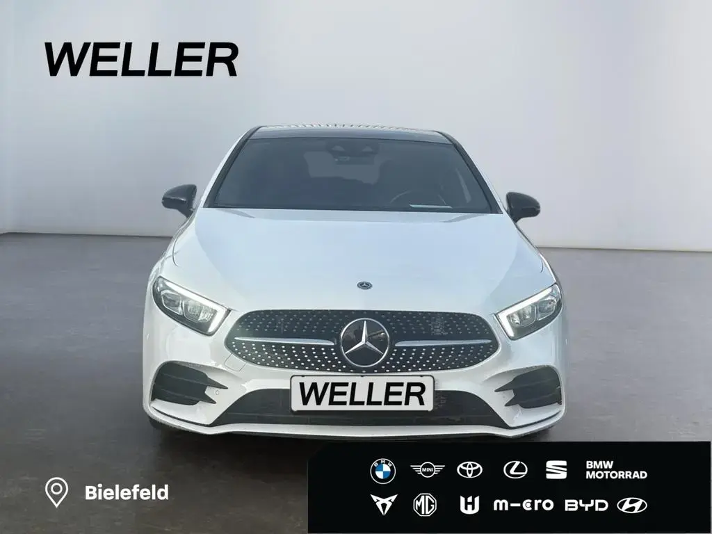 Main__Slider__Photo:Mercedes-Benz A 200 7G-DCT AMG Line *LED*DISTRO*Pano*SHZ*Navi* 10/2018-1