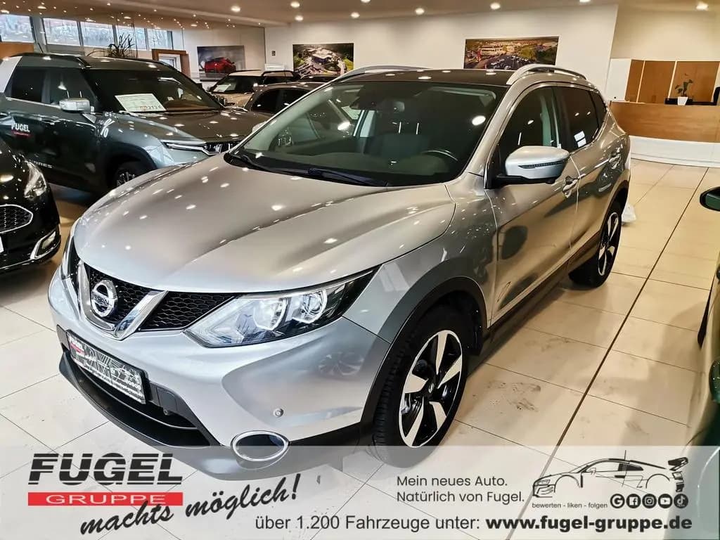 Main__Slider__Photo:Nissan Qashqai 1.6 Tekna Navi|Pano|360° 07/2015-0
