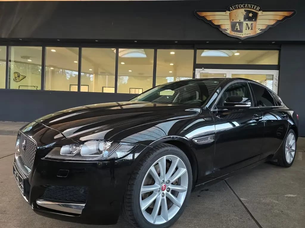 Main__Slider__Photo:Jaguar XF 30d Prestige BT/Leder/Navi/Pano/Kamera/19" 07/2018-0