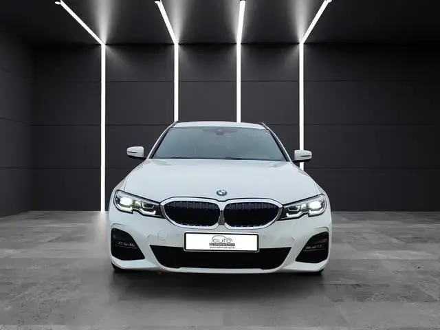 Main__Slider__Photo:BMW 3 Series 330 d xDrive M Sport*Ambiente*AHK*Hifi*Wlan*LED* 06/2022-1