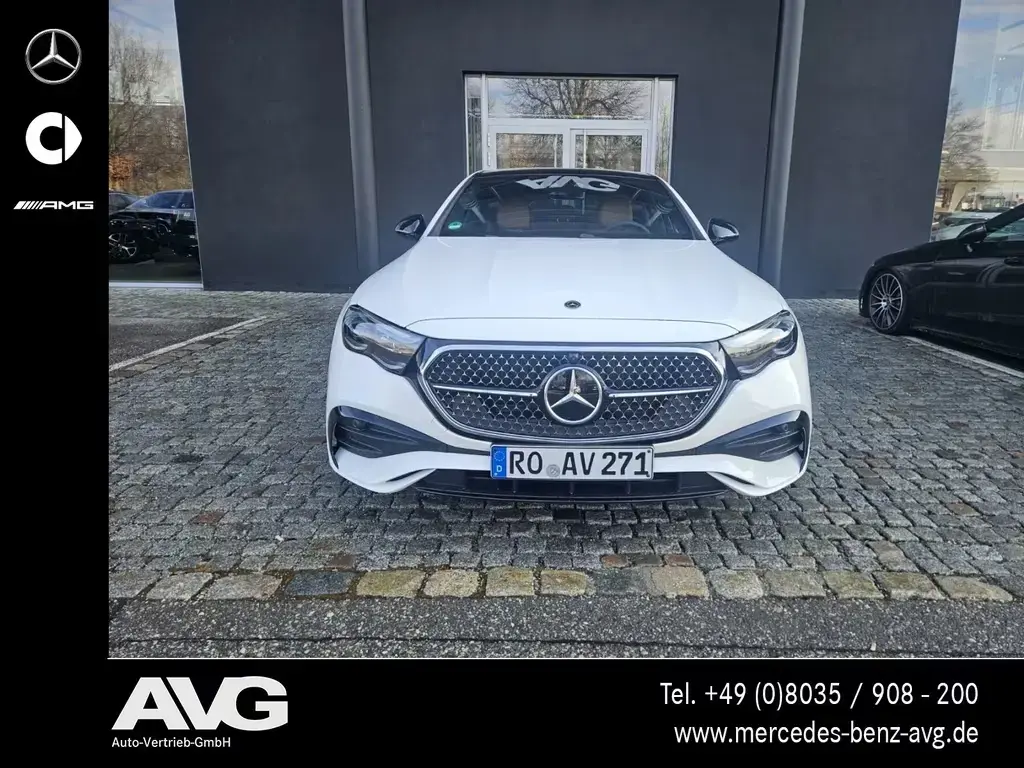 Main__Slider__Photo:Mercedes-Benz E 220 d 4M AMG Edition Pano Stndhzg AHK Night 01/2026-1