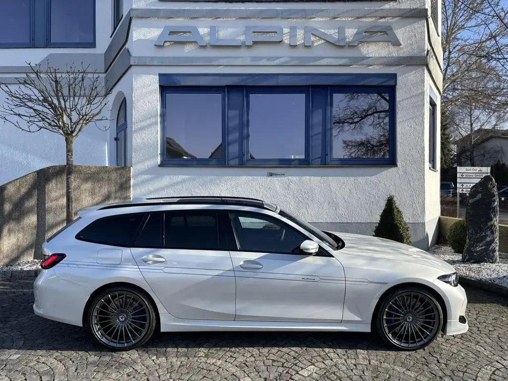 Main__Slider__Photo:ALPINA D3 S Touring SWITCH-TRONIC Allrad 10/2025-1