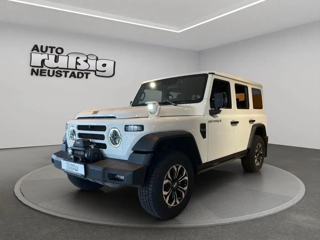 Main__Slider__Photo:BAW 212 4WD 2.0 166 PS *LED*360°*Kamera*PDC null-0