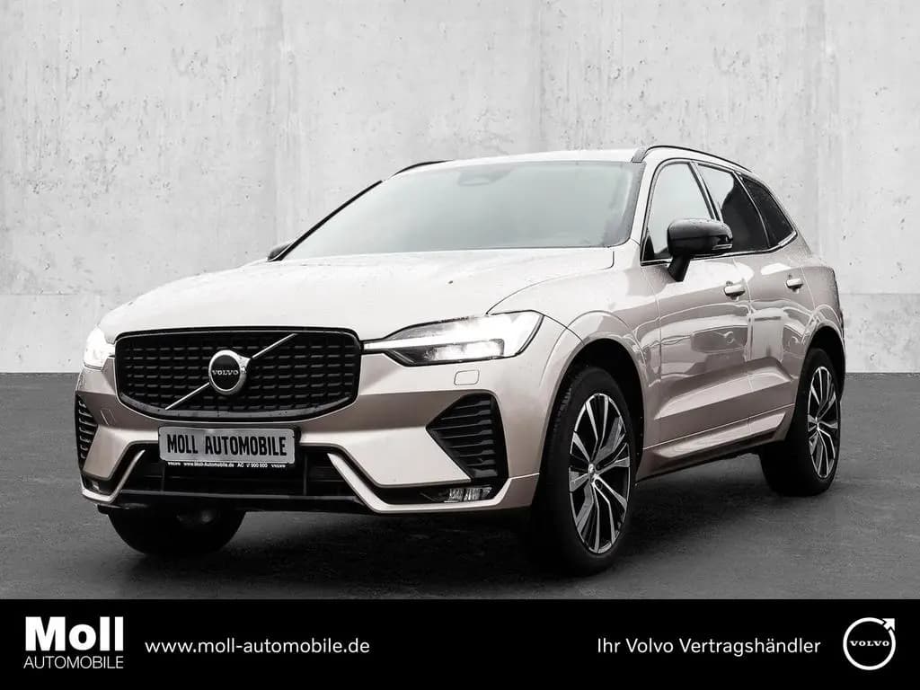 Main__Slider__Photo:Volvo XC60 Plus Dark 2WD AHK Digitales Cockpit Memory 01/2023-0