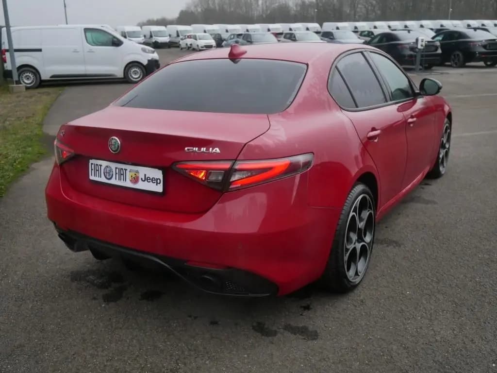 Main__Slider__Photo:Alfa Romeo Giulia COMPETIZIONE 2.0 TURBO 16V 280 PS AT8 Q4 06/2023-0