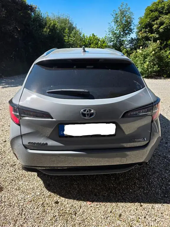 Main__Slider__Photo:Toyota Corolla 2,0 Hybrid Team Deutsch Touring Spor... 08/2021-1