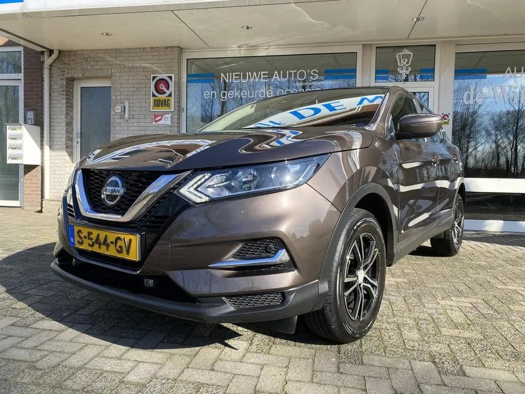 Main__Slider__Photo:Nissan Qashqai 1.3 DIG-T Visia Climate contr./Parkeerse 06/2019-0